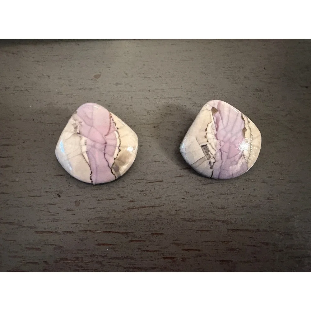 Vintage Lavender Marbled Teardrop Post Earrings Statement Studs Purple Cream